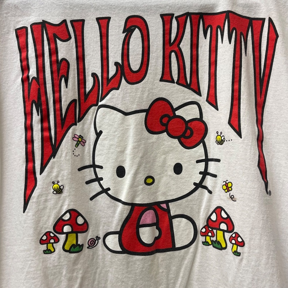 Sanrio Hello Kitty Men's Size Large‎ White Graphic T-Shirt Mushrooms and Spring